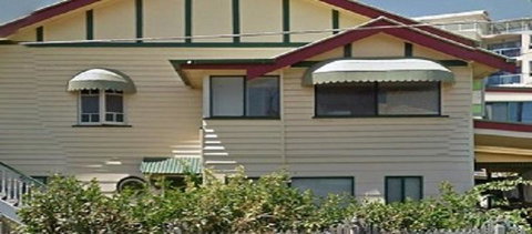 Beachside Queenslander - Accommodation Redcliffe 1