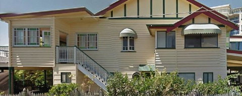 Beachside Queenslander - Accommodation Redcliffe 2