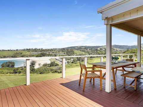 Beachview - Walking Track Straight Down To The Beach - Accommodation Redcliffe 0