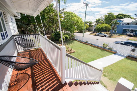 Beautiful Queenslander - Accommodation Redcliffe 2