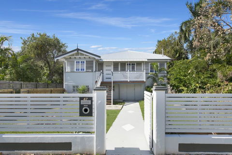 Beautiful Queenslander - Accommodation Redcliffe 1