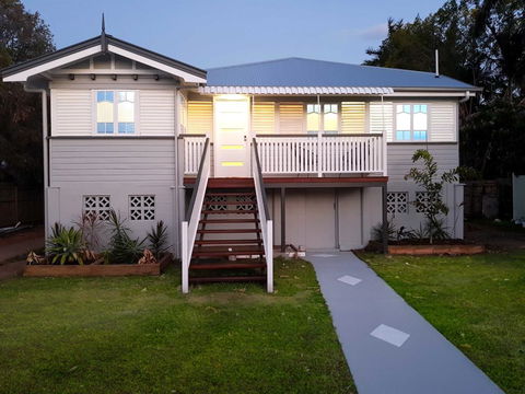 Beautiful Queenslander - Accommodation Redcliffe 0
