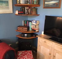 Beautiful Retreat by the Beach - 1 Lecaille Court - Accommodation Redcliffe