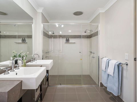 Belle View - Callala Bay - Accommodation Redcliffe 3