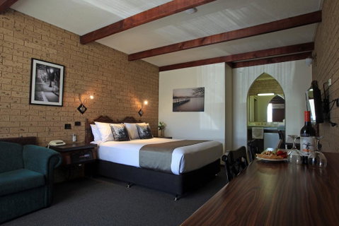 Belltower Motor Inn - Accommodation Redcliffe 0