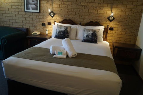 Belltower Motor Inn - Accommodation Redcliffe 2