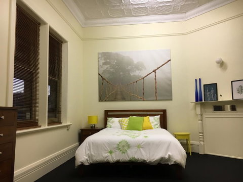 BELMONT 11 Bedroom Home In The Heart Of Victor Harbor - Accommodation Redcliffe 0