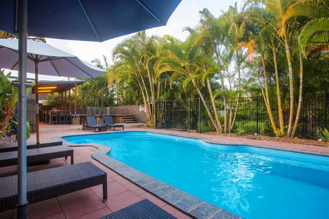 Best Western Plus Quarterdecks Retreat - Accommodation Redcliffe 1