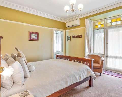 Bethany Manor Bed & Breakfast - Accommodation Redcliffe 1