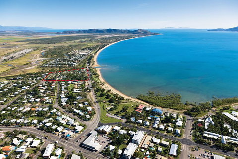 BIG4 Rowes Bay Beachfront Holiday Park - Accommodation Redcliffe 0