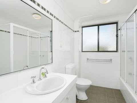 BILINGA GARDENS, UNIT 7 - Accommodation Redcliffe 1
