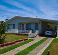 Billy's on Main 44 Main Street - Accommodation Redcliffe