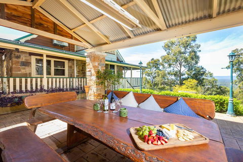 Bimbadeen Mountain Retreat - Accommodation Redcliffe 1