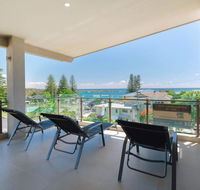 Bimbadeen Penthouse - across the road from Main Beach - Accommodation Redcliffe