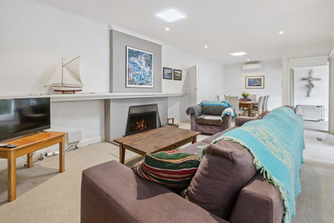 BIRDSONG - MORNINGTON - Accommodation Redcliffe 2