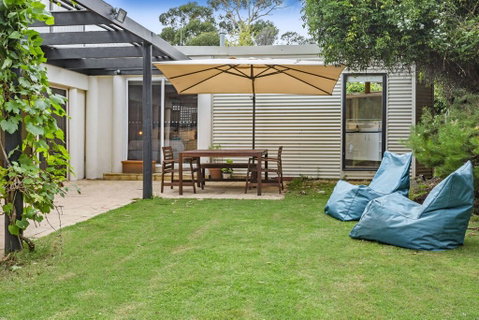 BIRDSONG - MORNINGTON - Accommodation Redcliffe 1