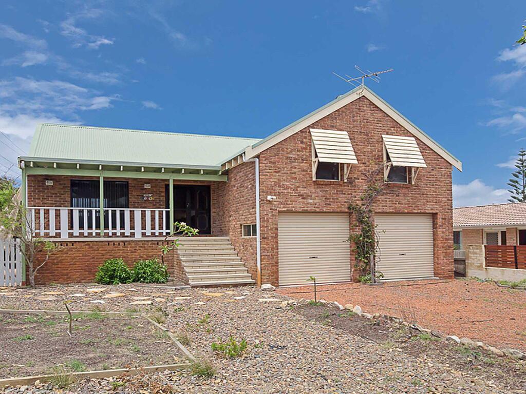 Birubi Point NSW Accommodation Redcliffe