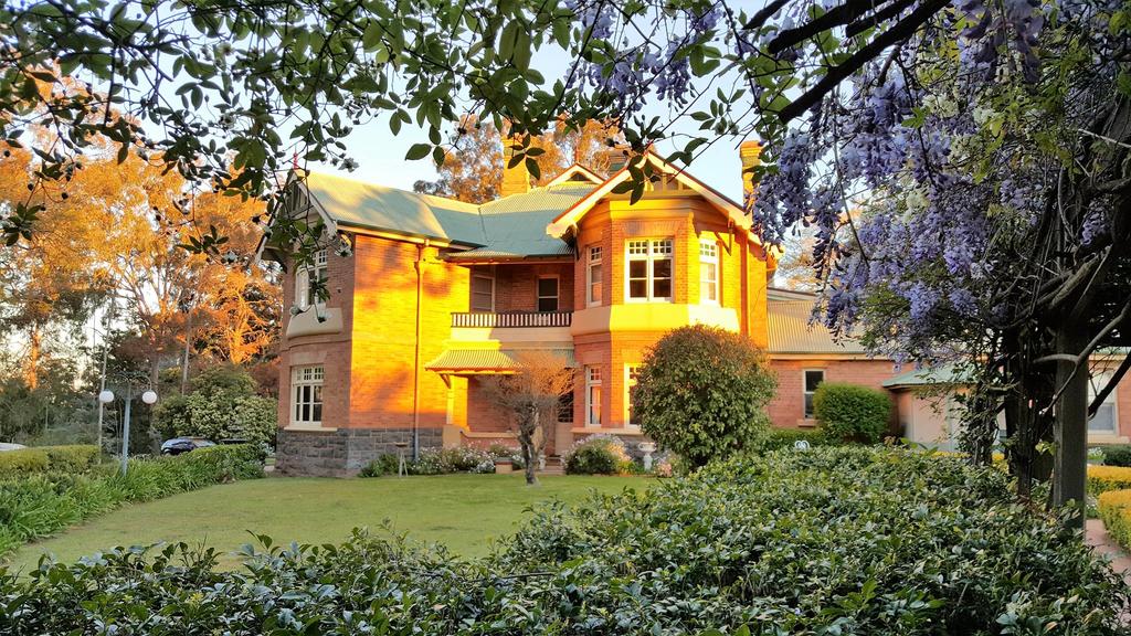 Inverell NSW Accommodation Redcliffe