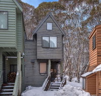 Blairs-DPA - Accommodation Redcliffe