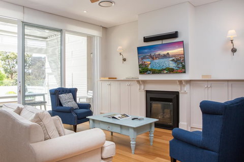 Bliss By The Bay In Perfect Family Area - Accommodation Redcliffe 2