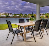 Blue Lagoon Villa B - Accommodation Redcliffe