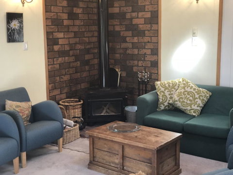 Blue Range Cottage - Accommodation Redcliffe 3