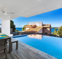 Blue Water Splendour - Infinity pool and amazing views - Accommodation Redcliffe