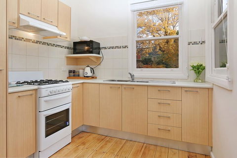 Blue Wren Cottage - Accommodation Redcliffe 3