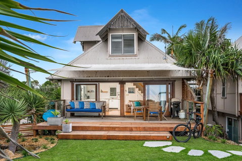 Bluewater On The Beach - Accommodation Redcliffe 2