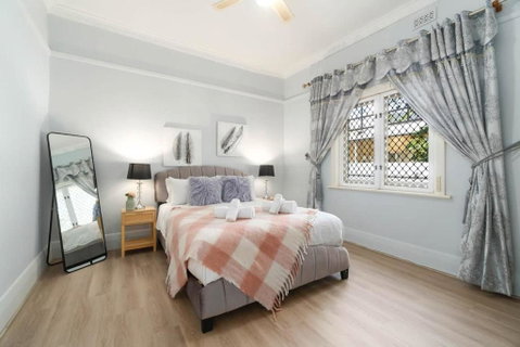 The Newly Renovated - Maylands Vacation Home - Accommodation Redcliffe 1