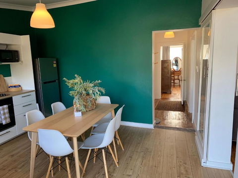The Old Bakery Guesthouse, Harden - Accommodation Redcliffe 2