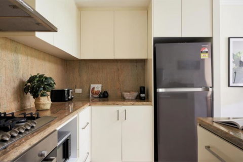 Warrawee Garden - Premium 3 Bedroom Apartment - Accommodation Redcliffe 2