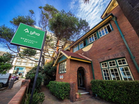 YHA Newcastle Beach - Accommodation Redcliffe 0