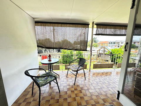 Zen Escape Guest House- Romantic Escape, Cozy Delight, Oasis Suite - Accommodation Redcliffe 3