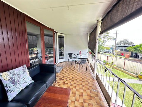 Zen Escape Guest House- Romantic Escape, Cozy Delight, Oasis Suite - Accommodation Redcliffe 1