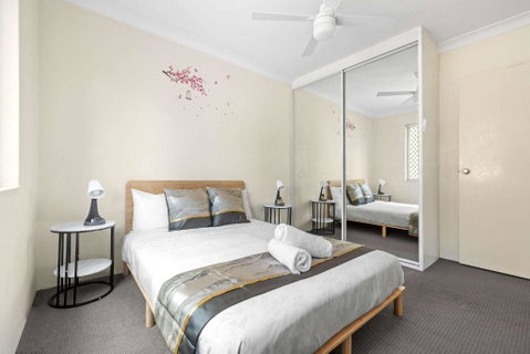 Warm Oasis At Parramatta- 2 BR - Free Parking - Near Shops - Accommodation Redcliffe 0