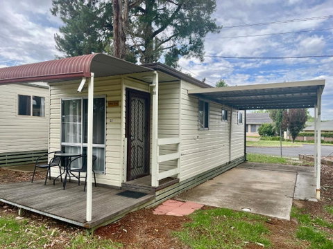 Young Caravan And Tourist Park - Accommodation Redcliffe 1