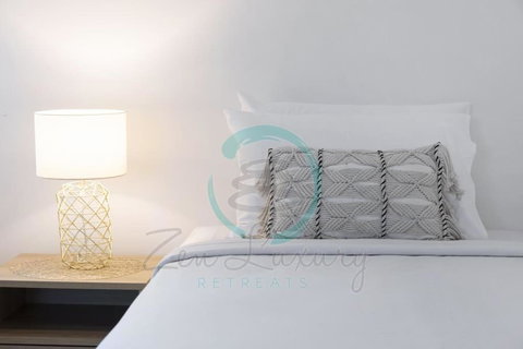 ZEN TOWERS: Cozy Executive 3-BR Family Apt In Darwin City - Accommodation Redcliffe 2