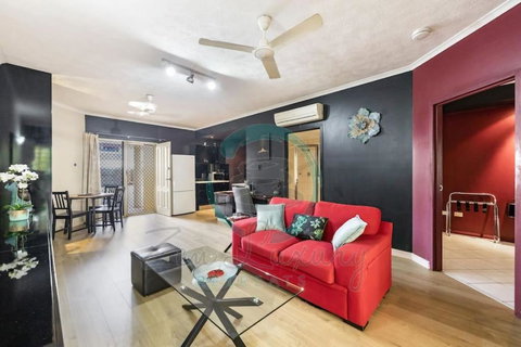 ZEN MARKETS - Boutique 1-BR Apt Near Parap Markets - Accommodation Redcliffe 3