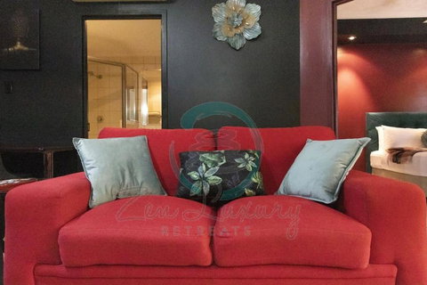 ZEN MARKETS - Boutique 1-BR Apt Near Parap Markets - Accommodation Redcliffe 1