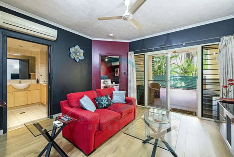 ZEN MARKETS - Boutique 1-BR Apt Near Parap Markets - Accommodation Redcliffe 0