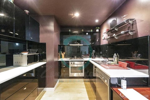 ZEN MARKETS - Boutique 1-BR Apt Near Parap Markets - Accommodation Redcliffe 2