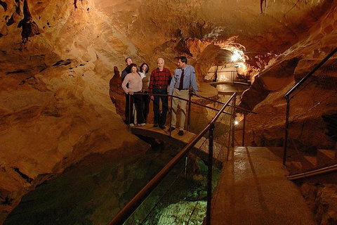 Private Tour: Jenolan Caves & Blue Mountains In A Day - Accommodation Redcliffe 3
