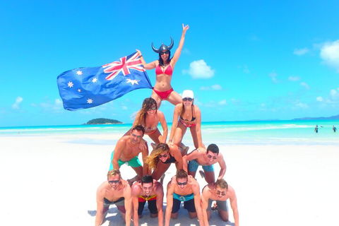 Sail, Snorkel, SUP & Kayak Charter Whitsundays - Accommodation Redcliffe 3