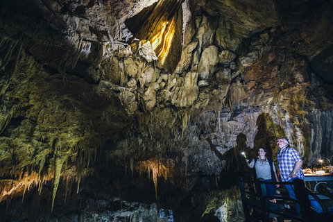 Ngilgi Cave Semi-guided Tour - Accommodation Redcliffe 0