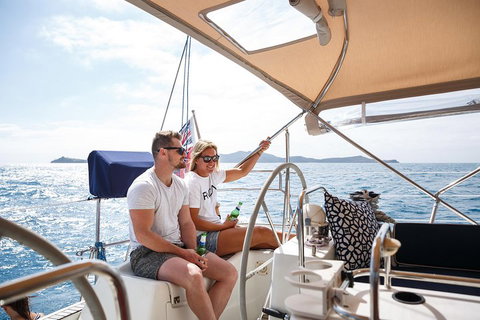 1-Night Whitsundays Private Charter Aboard Cruising Yacht Milady - Accommodation Redcliffe 3