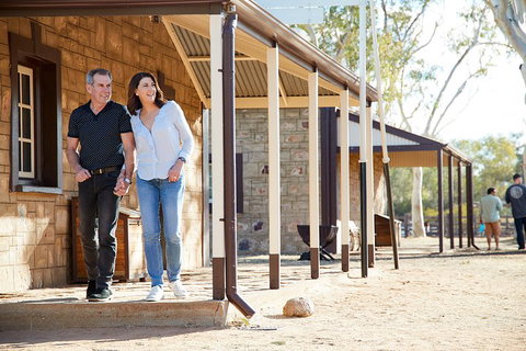 Alice Springs Highlights Tour - Accommodation Redcliffe 0